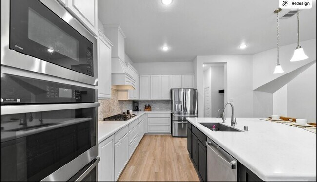 Building Photo - 10503 Sparkling Stream Trl