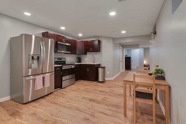 Building Photo - 9120 Banleigh Ln
