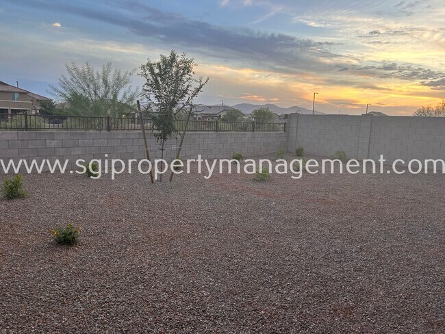 Building Photo - 18259 La Senda Dr W