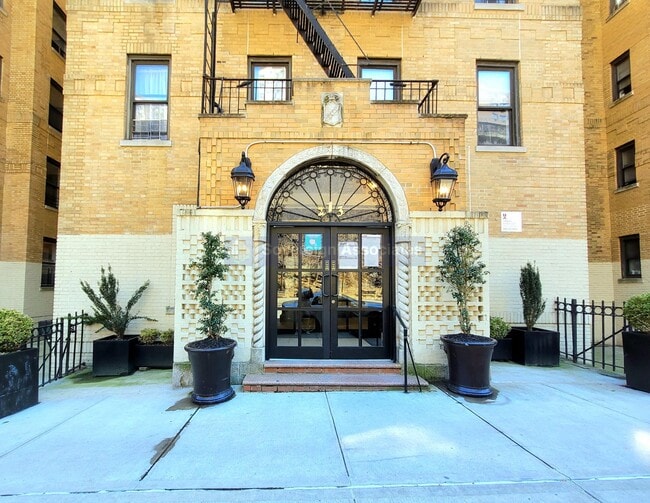 213 Avenue 213 Ave New York NY 10040 Apartment Finder