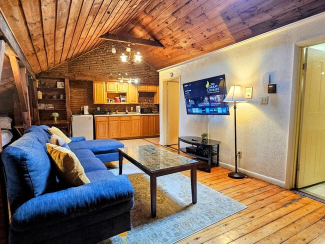 Building Photo - 90 Madison Ave