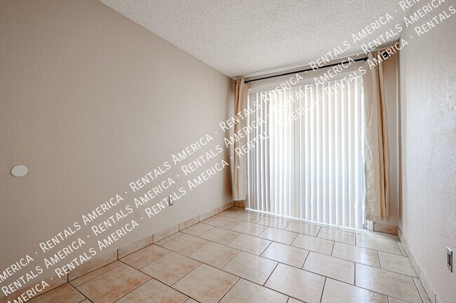 Building Photo - Check out this beautiful 2-bedroom, 2.5 ba...