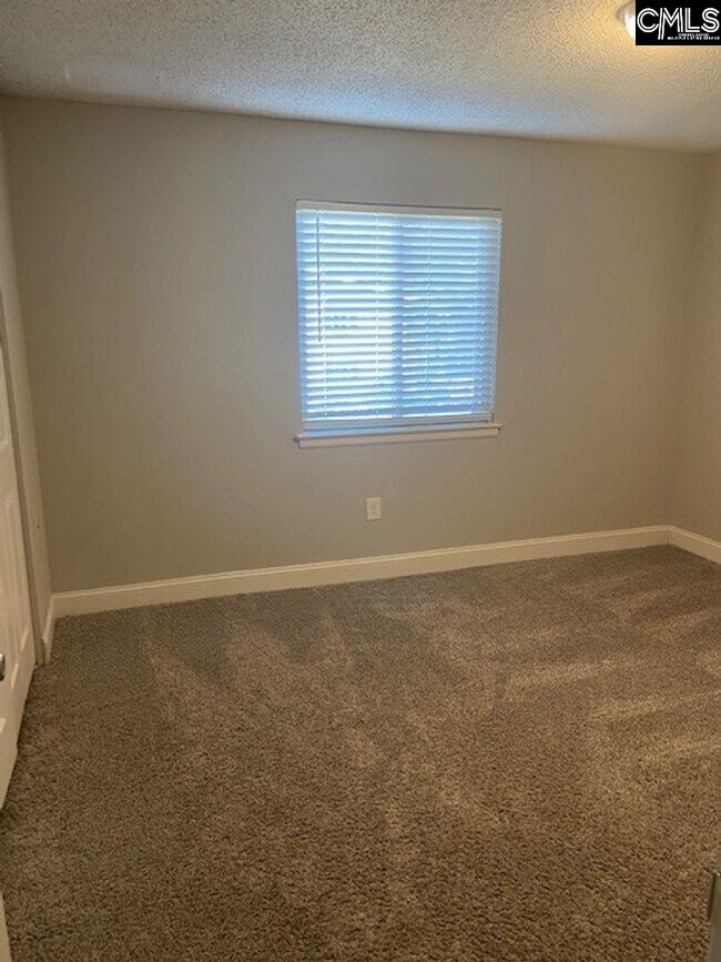 Building Photo - 6530 Davidson Rd