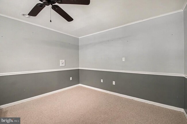 Building Photo - 2029 Farragut Dr