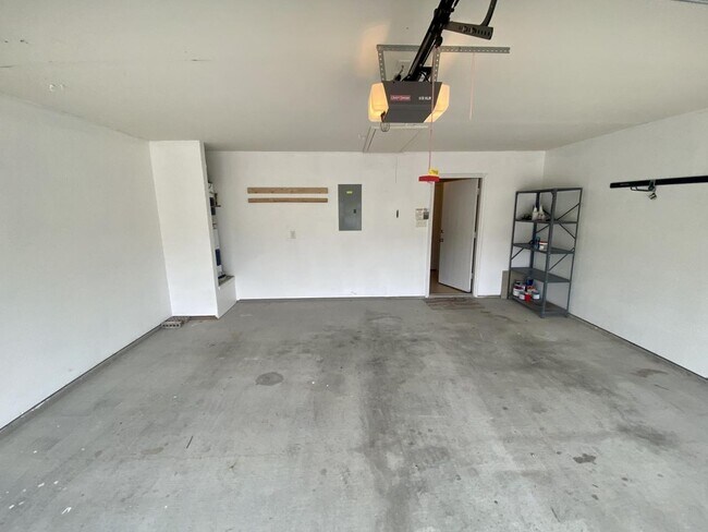 Building Photo - AVAILABLE JULY 15; APPLY AT OUR WEBSITE TODAY!!