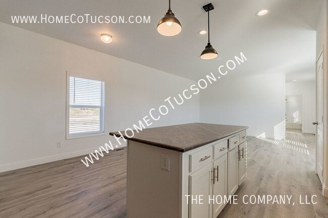 Building Photo - 11550 S Nogales Hwy