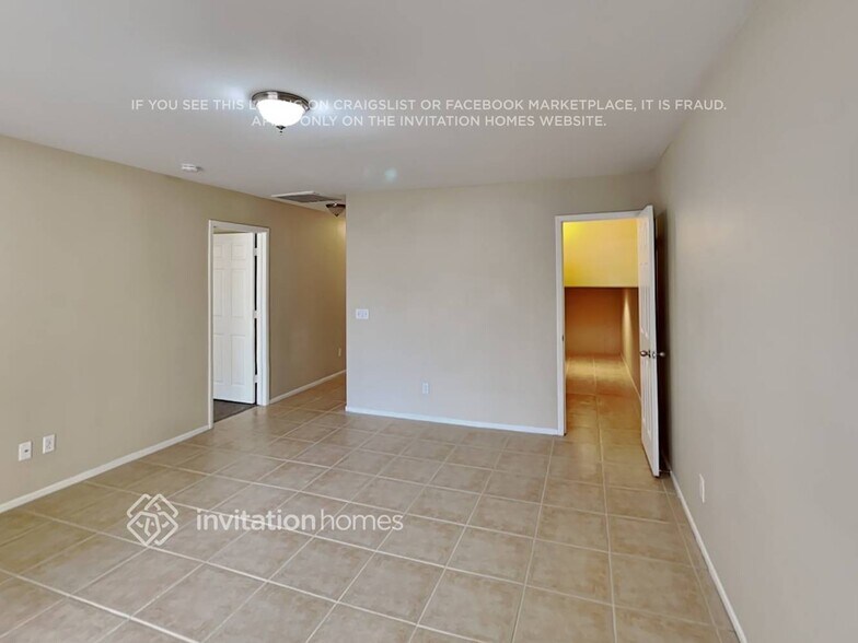 Building Photo - 9141 Blue Raven Ave