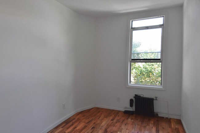 Building Photo - 1874 Harman St