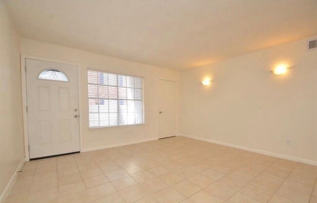 Building Photo - 2250 Bering Dr