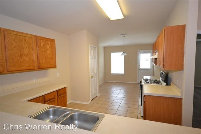 Building Photo - 504 Lafayette Square Dr