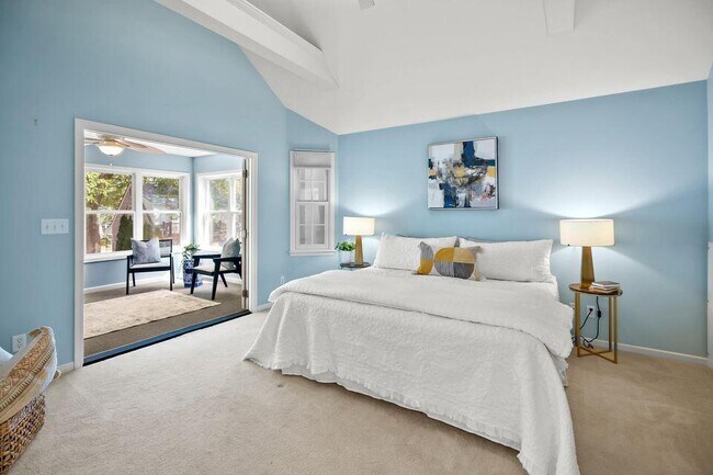 Building Photo - 5160 N Kent Ave