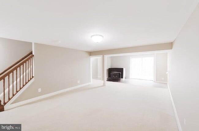 Building Photo - 3164 Lawrin Ct