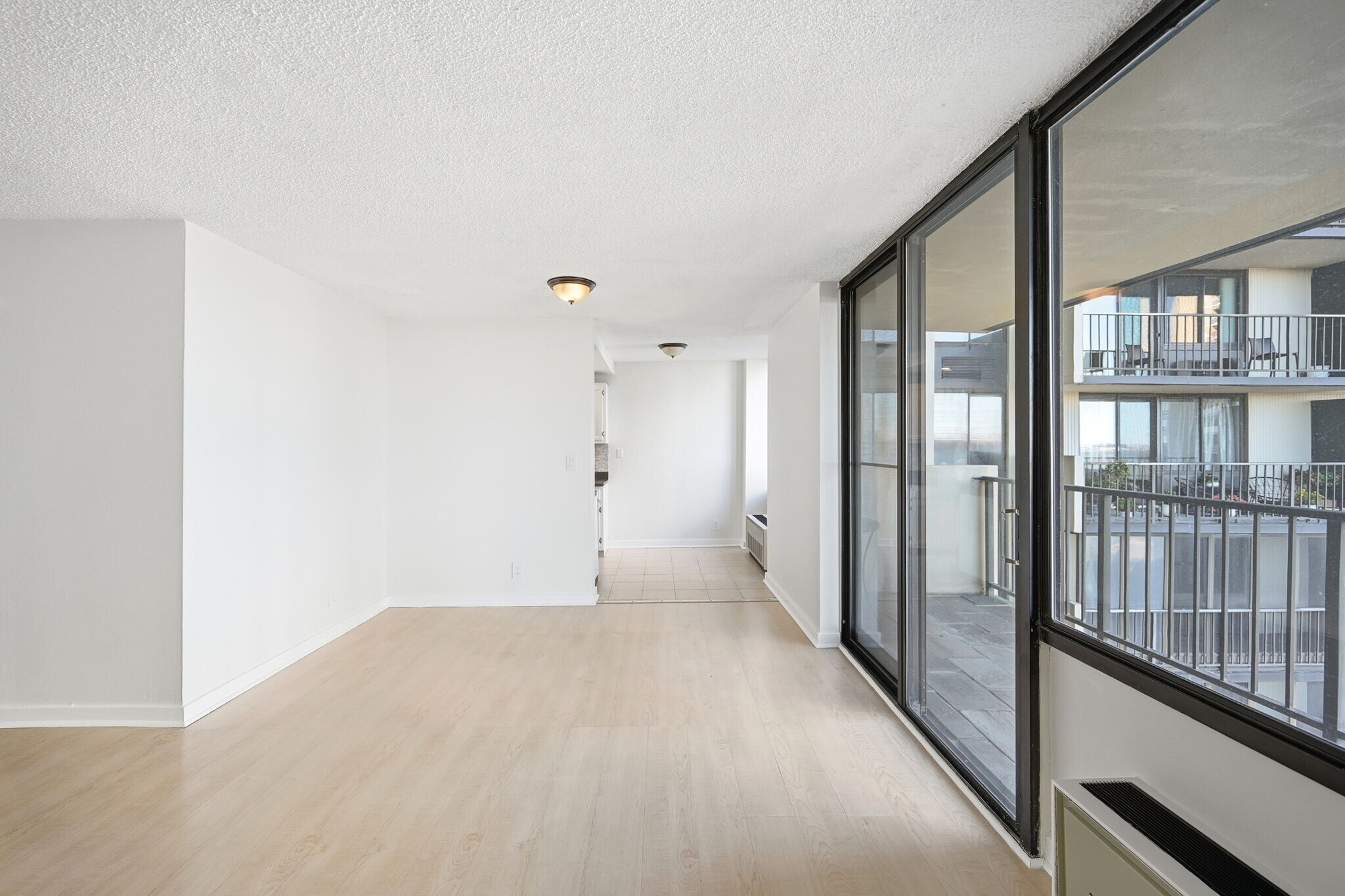 Building Photo - 300 Winston Dr