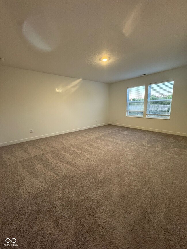 Building Photo - 15338 Farrington Rd