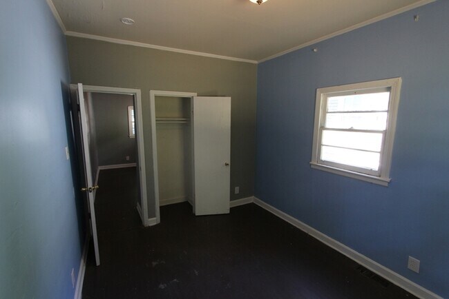 Building Photo - 230 Columbia Ave