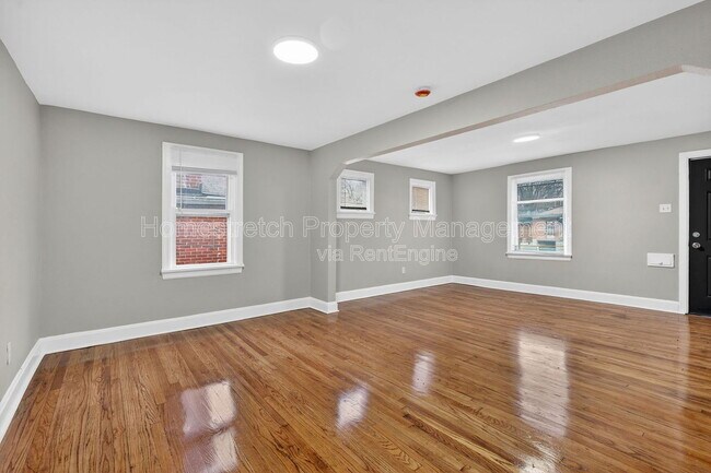 Building Photo - 7137 Garesche Ave