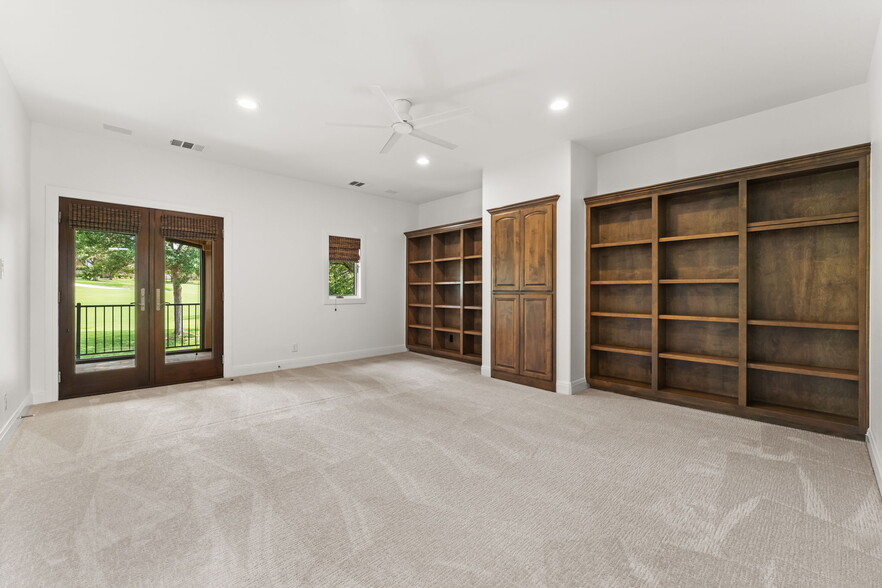 Building Photo - 15 Borello Dr