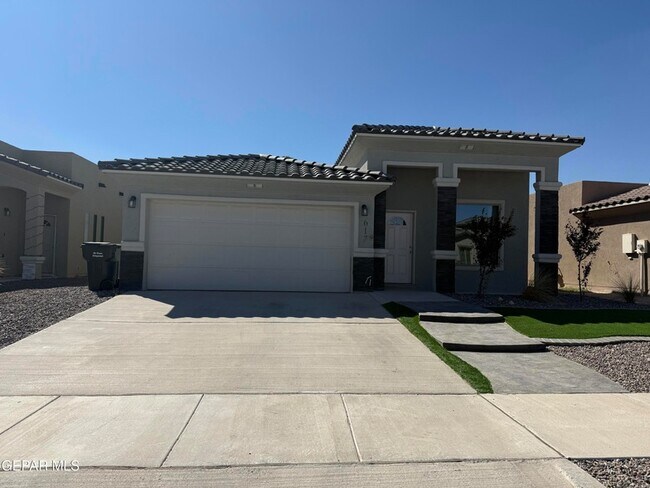 Primary Photo - 617 Cedarwood Ave