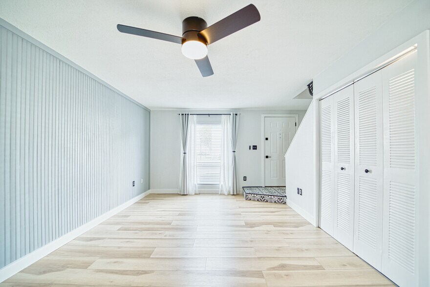 Building Photo - 11912 Cypress Hill Cir