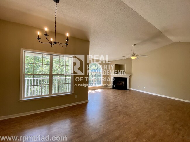 Primary Photo - *Move In Special* Deacon Ridge Gated Commu...