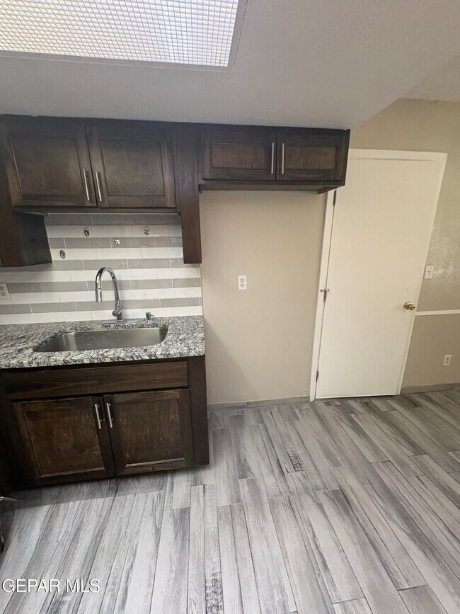 Building Photo - 3444 Tascosa St