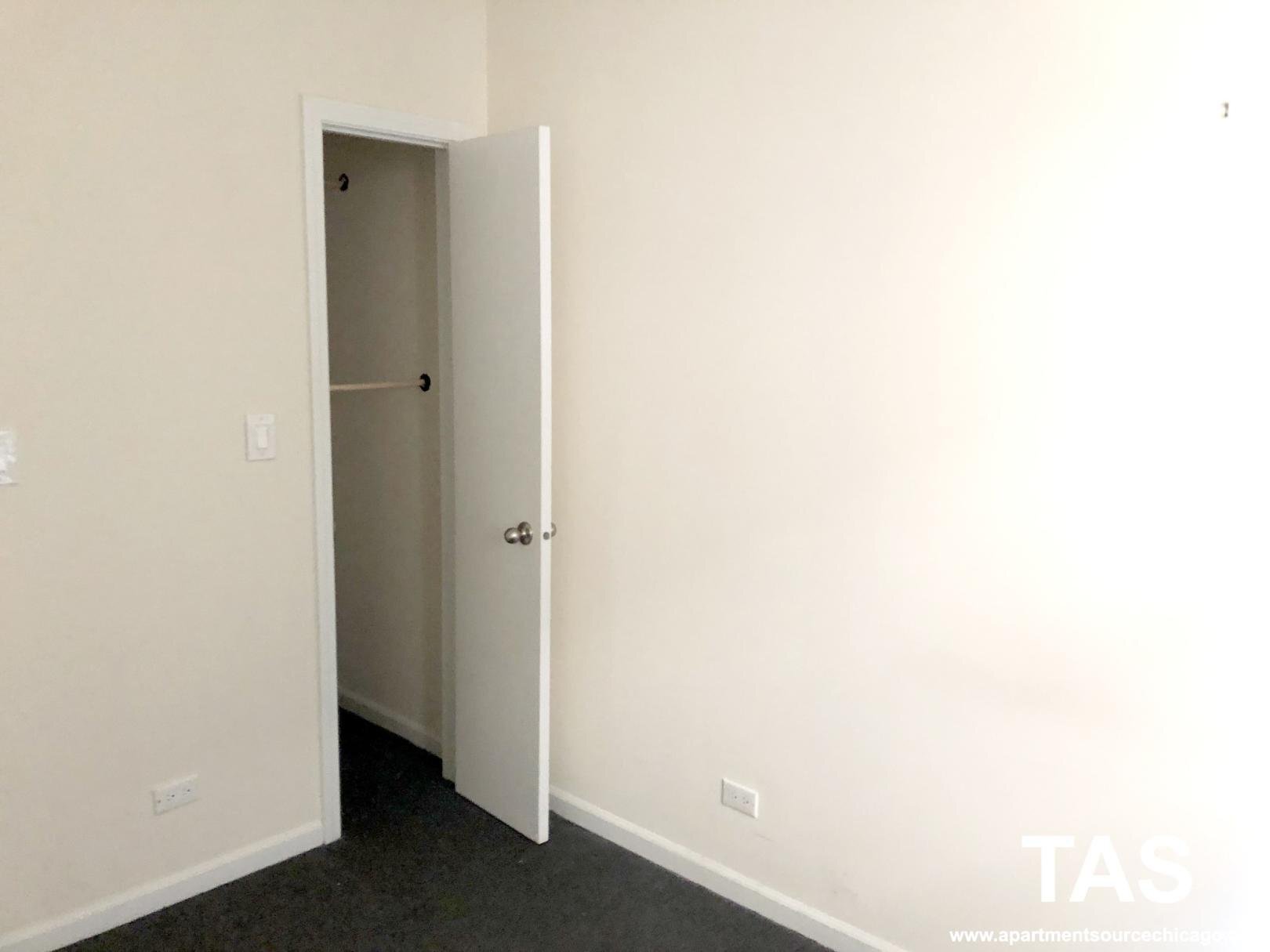 Building Photo - 5054 N Winthrop Ave