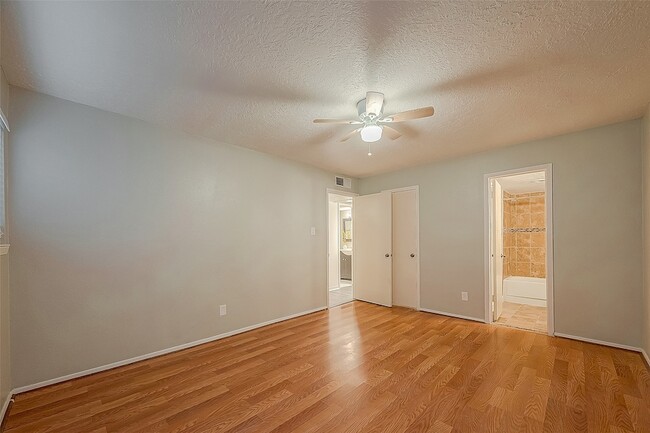 Building Photo - 3224 Timmons Ln