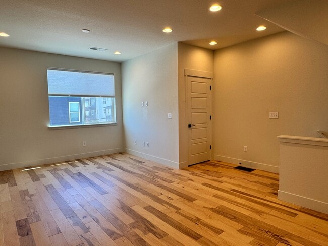 Building Photo - 2474 W 167th Ln