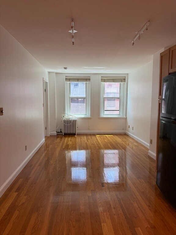 Building Photo - 19 Revere St