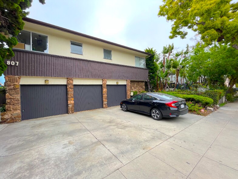 Building Photo - 807 3rd St