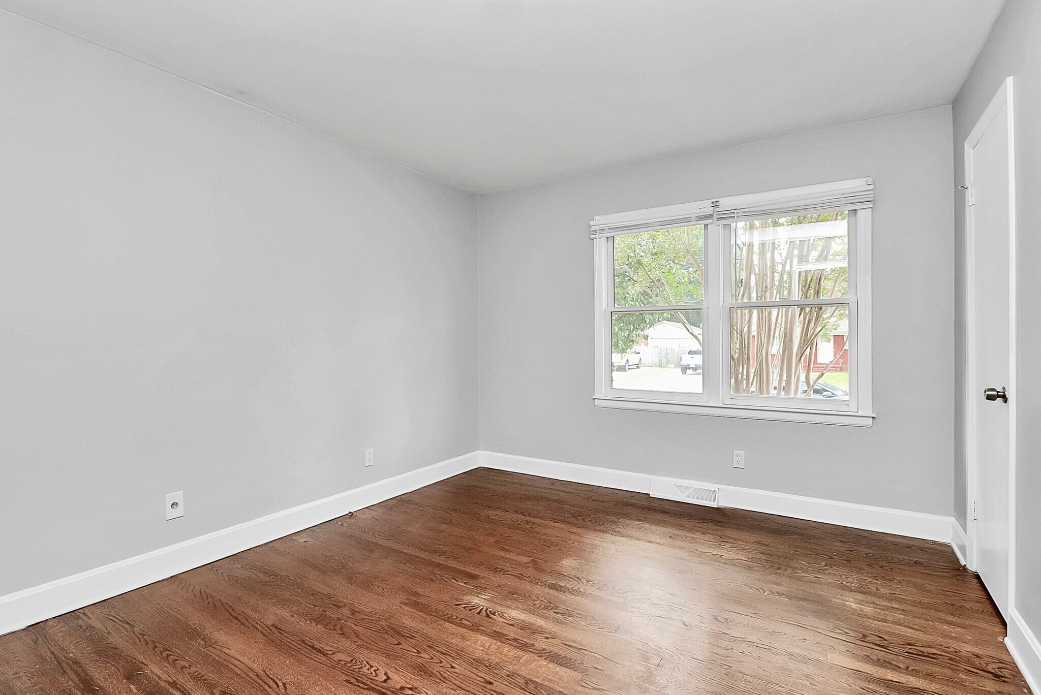Building Photo - 4808 Brooktree Dr