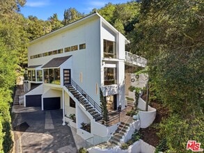 Building Photo - 2350 Benedict Canyon Drive
