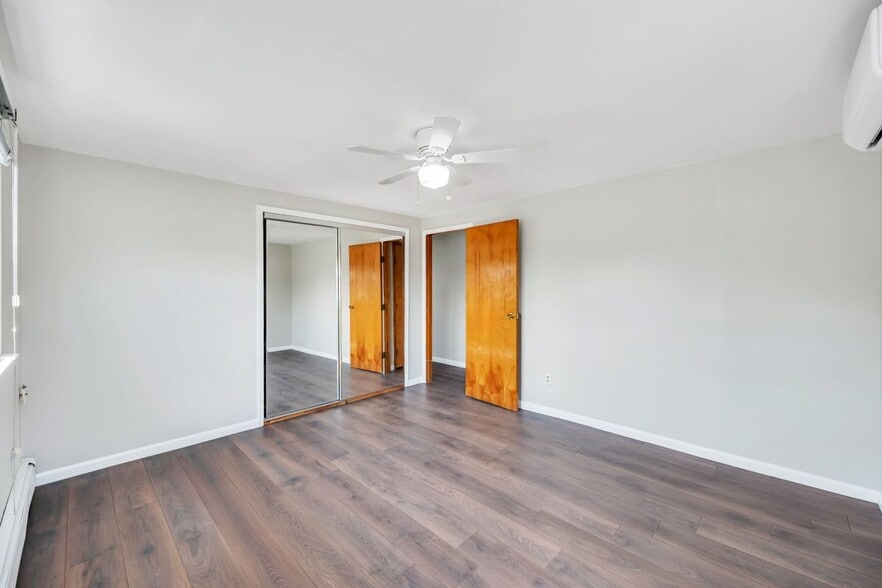 Building Photo - 45 Walnut Ln