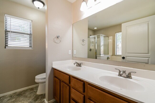 Building Photo - 3674 W Yellow Peak Dr