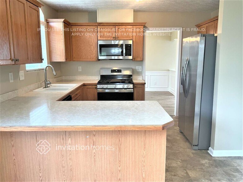 Building Photo - 412 Chadborn Way