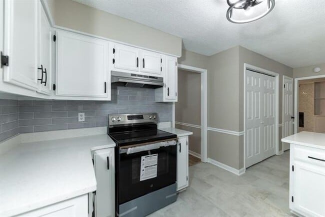 Building Photo - 9102 Valkrie Ln