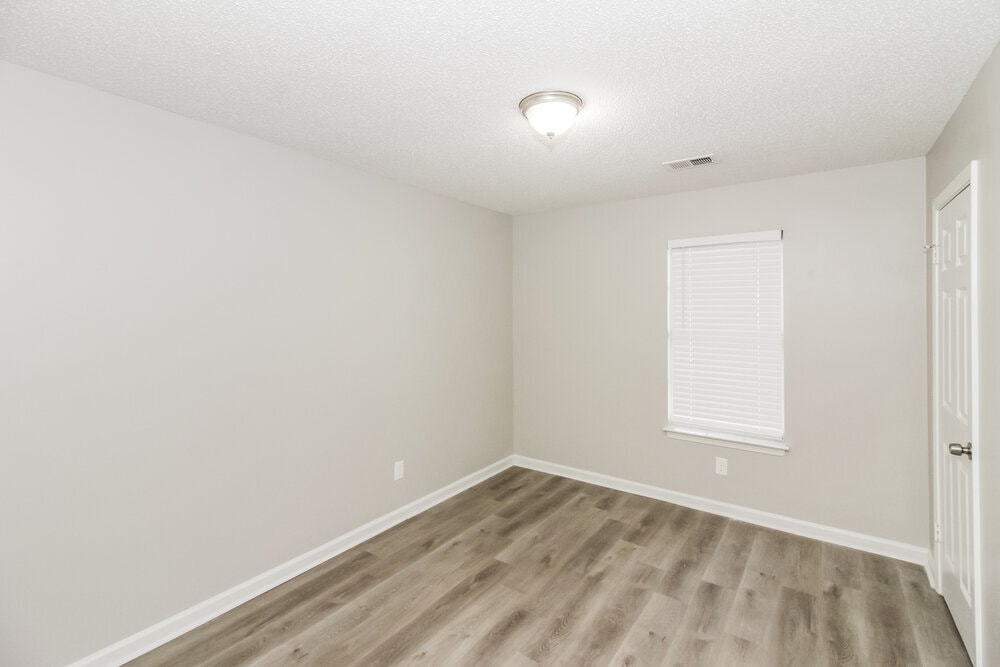 Building Photo - 7568 Baysweet Dr