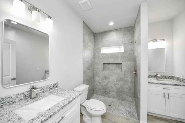 Building Photo - 382 Rd 5704
