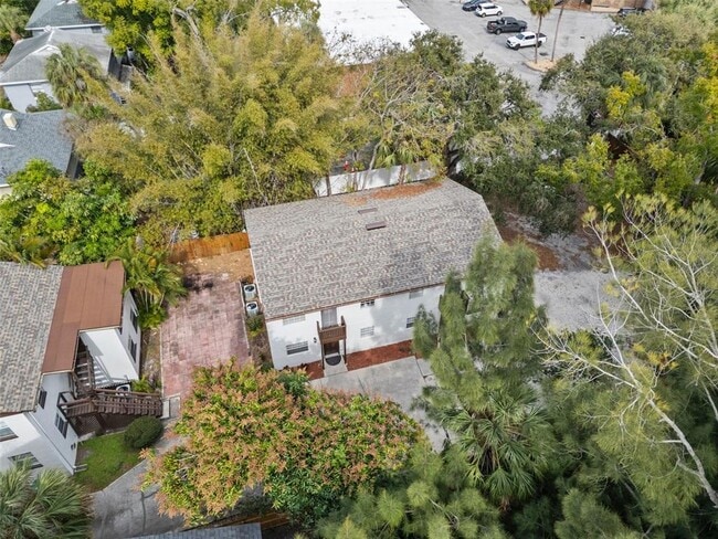 Building Photo - 2002 S Habana Ave