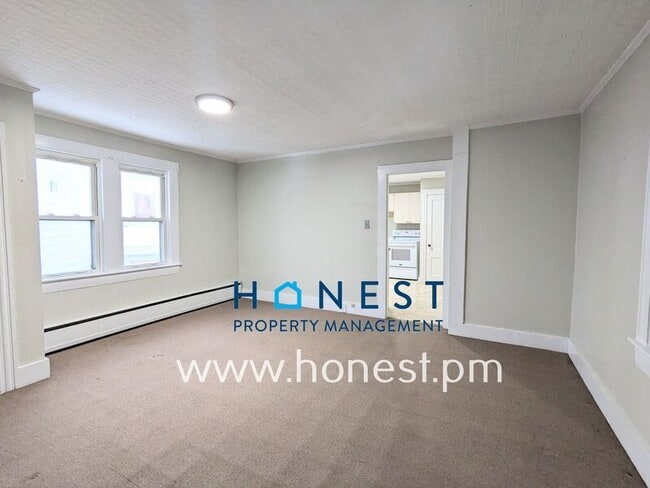 Building Photo - 34 Gage St