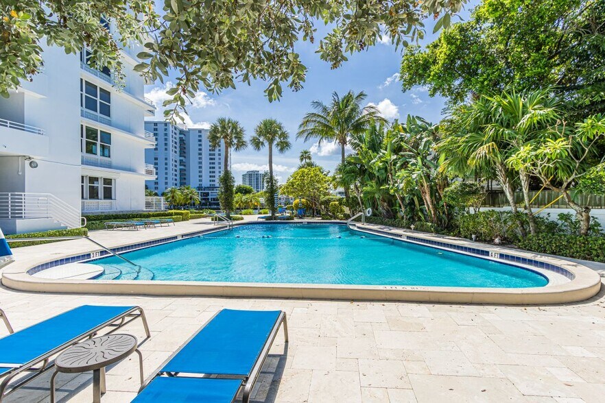 Building Photo - 888 Intracoastal Dr