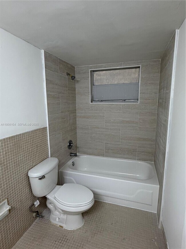 Building Photo - 7410 SW 82nd St