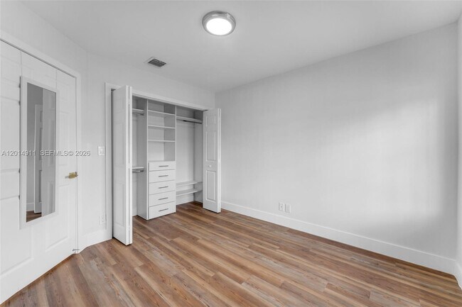 Building Photo - 8113 SW 157th Ct