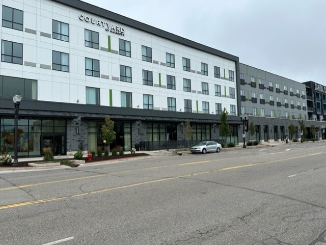 Building Photo - 322 Pere Marquette Dr