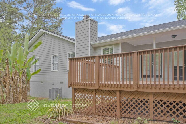 Building Photo - 468 Summerville Dr NW