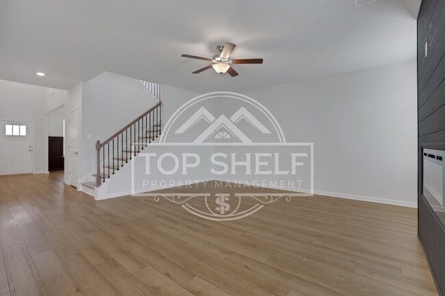 Building Photo - 2256 Cadenza Cir