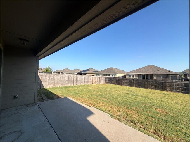 Building Photo - 516 Wyndcrest Drive