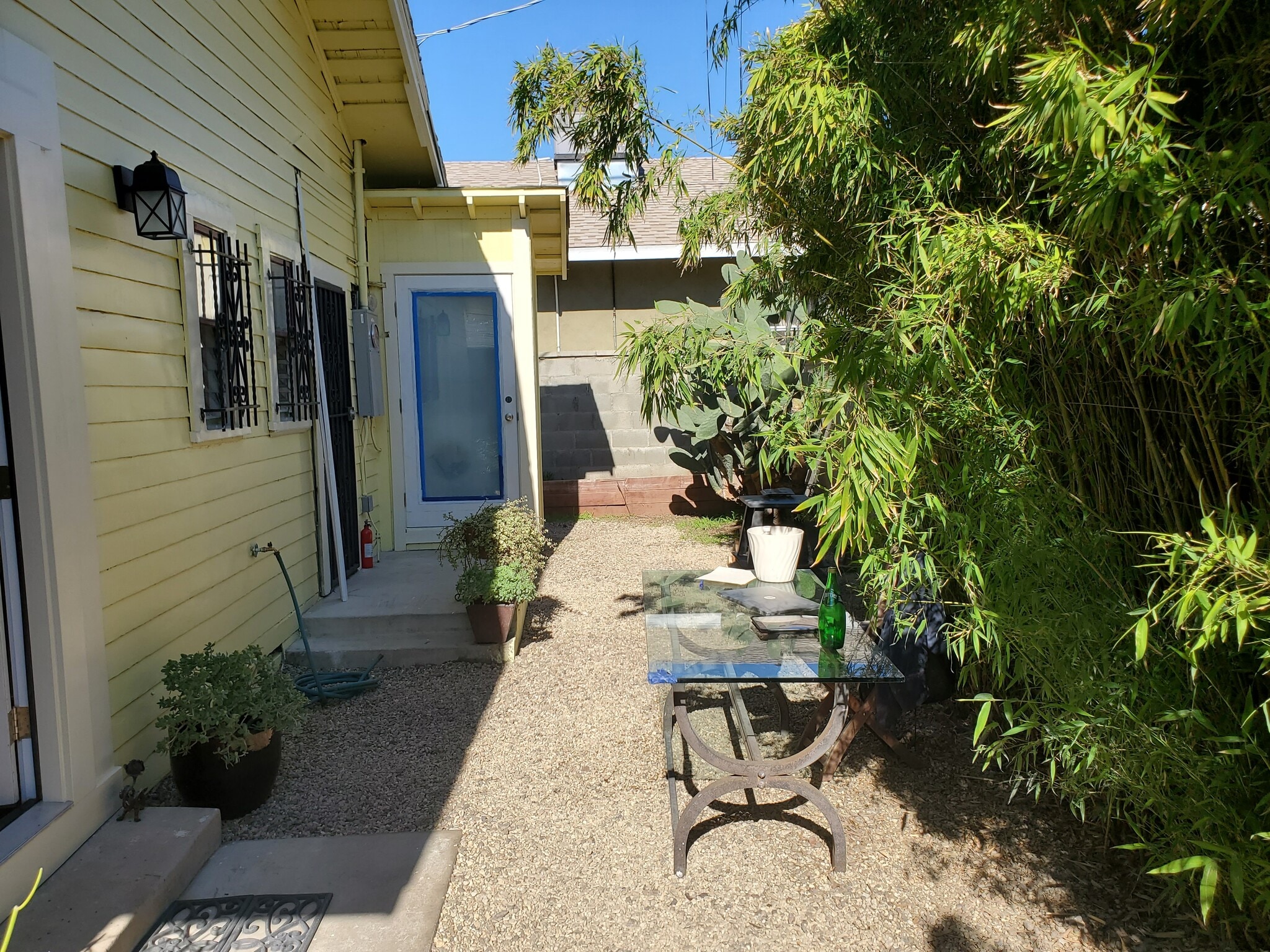 Building Photo - 2666 Cimarron St