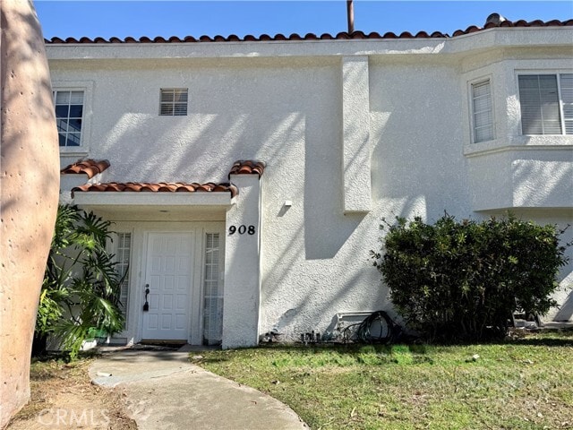 Building Photo - 908 Carnelian St