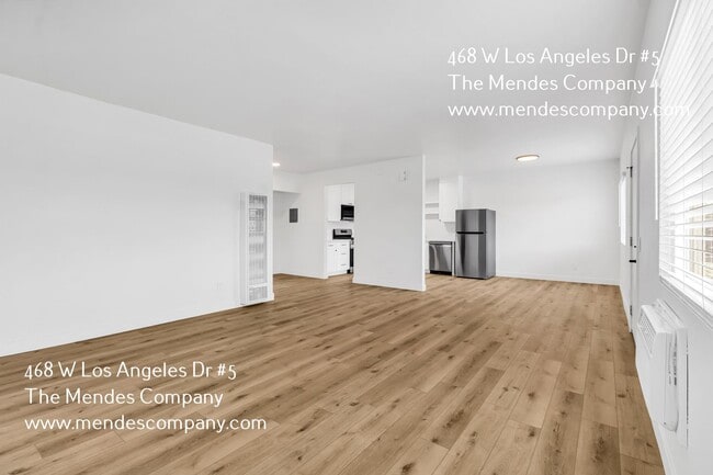 Building Photo - 468-72 W Los Angeles Dr